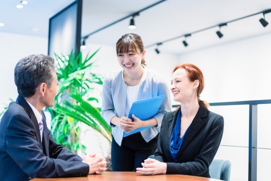 仲介斡旋業